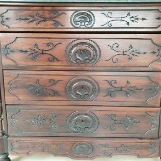 Cómoda Isabelina en Madera Caoba con tapa de  Márm