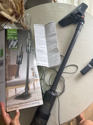 Aspiradora Kiwi Vertical Cable