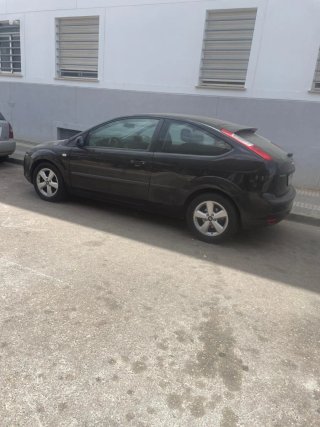 Ford Focus Negro