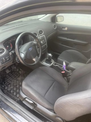 Ford Focus Negro