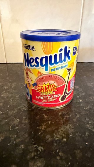 Bote Nesquik para ocultar dinero