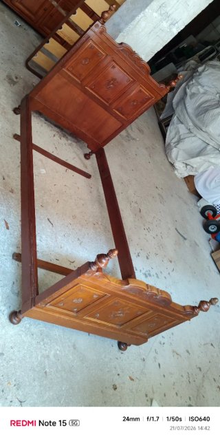 Cama antigua de madera 90