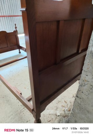 Cama antigua de madera 90