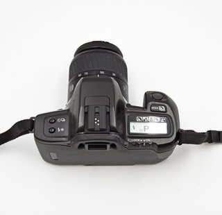 Minolta Dynax 303si + Obiettivo 35-80mm