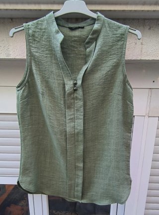 Camisa verde sin mangas