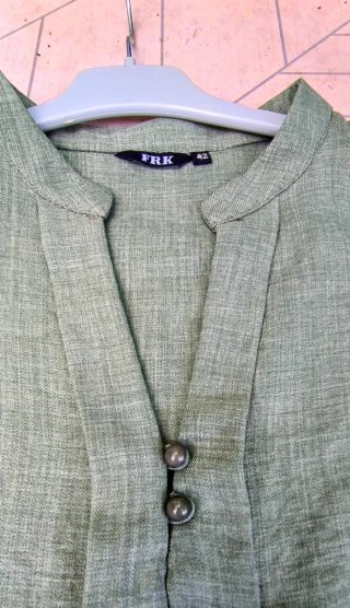 Camisa verde sin mangas