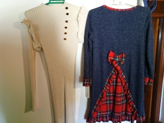 Lote 2 vestidos: beige y azul