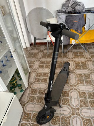 Patinete eléctrico como nuevo