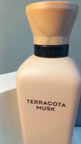 Adolfo Domínguez Terracota Musk Colonia