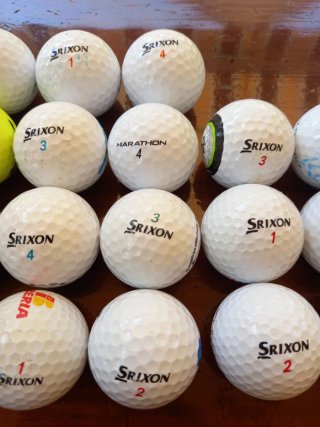 25 Bolas de Golf Srixon variadas.