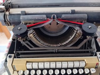Olivetti Línea 98 Máquina de Escribir