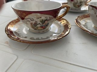 Juego de café de porcelana 8 piezas