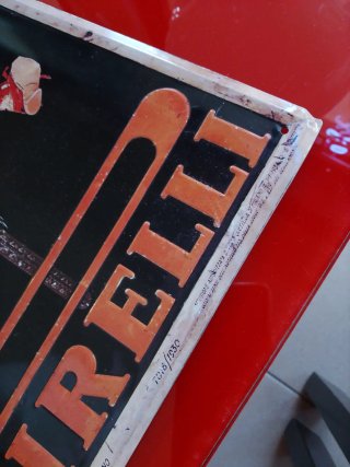 Targa metallo Pirelli vintage