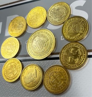 Reproducciones de monedas antiguas