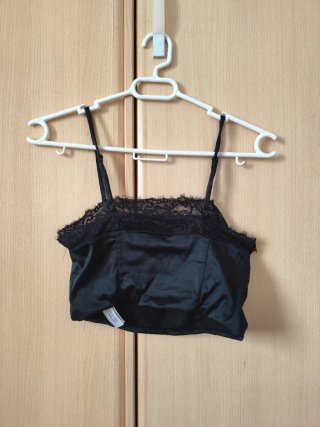 Top encaje negro talla S