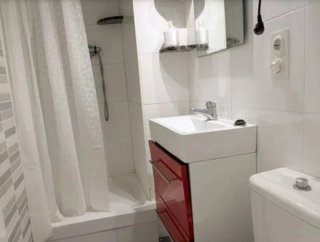 PEQUEÑO CHALET ADOSADO EMPURIABRAVA