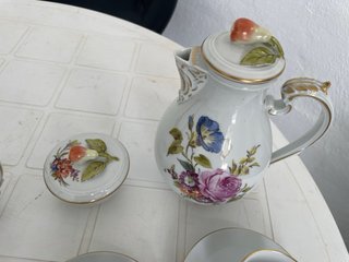 Juego de café de porcelana 15 piezas