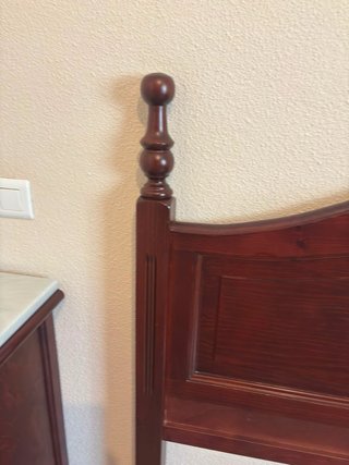 Cabecero de madera para cama de matrimonio