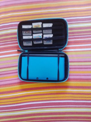 Nintendo 3DS XL Azul + Estuche