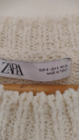 Chaleco de punto Zara rayas