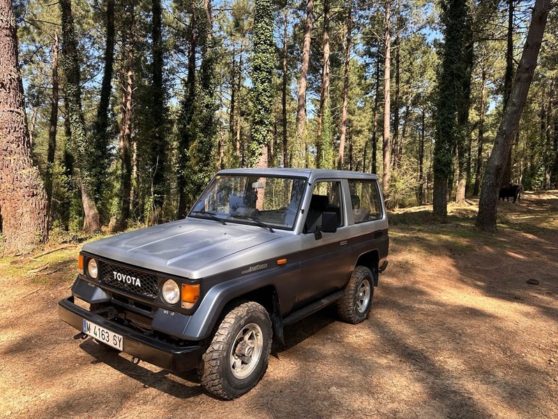 Toyota Land Cruiser LJ70 - foto 1