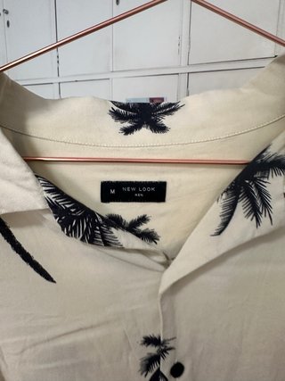 Camisa manga corta New Look palmeras M