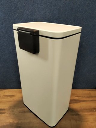 Cubo de Basura EKO Madison 30L Blanco Pedal