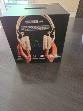 Marshall Monitor III A.N.C. Beige/Dorado