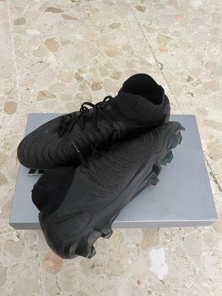 Botas de fútbol Nike negras