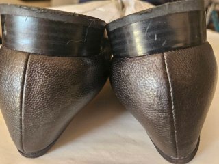 Zapatos piel UNISA planos negros mujer. N° 40.