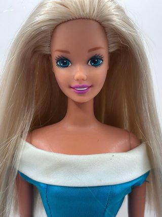 Barbie Bali anni '90 con vestito Nancy