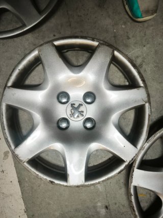 Tapacubos Peugeot