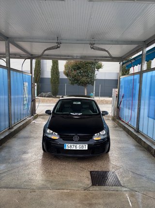 Volkswagen Golf 2004