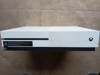 Xbox One S Bianca (Solo console, senza controller)