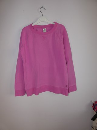 Sudadera rosa cuello redondo