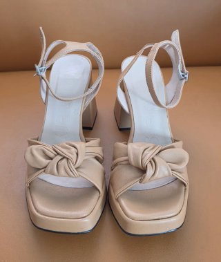 Sandalias de tacón Wonders
