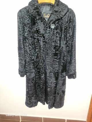 Abrigo de garras negro  En Valladolid