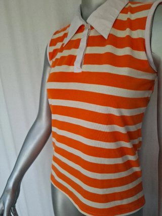 Polo sin mangas naranja y blanco