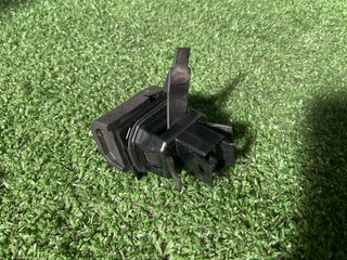VANO PRESA USB HONDA AFRICA TWIN 1100 2020 2023