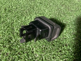 VANO PRESA USB HONDA AFRICA TWIN 1100 2020 2023