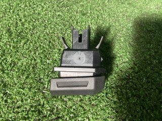 VANO PRESA USB HONDA AFRICA TWIN 1100 2020 2023
