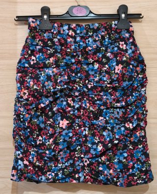 Conjunto Stradivarius Top y Falda Estampado Floral