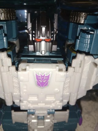 Transformers Combiner Wars Onslaught Bruticus
