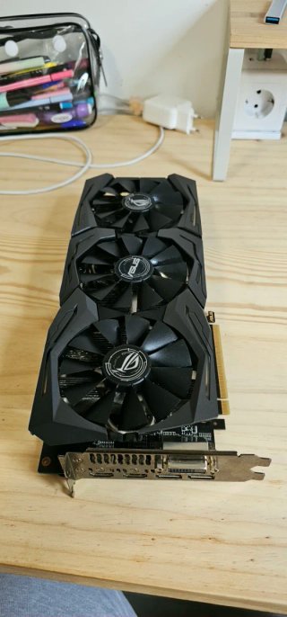 Tarjeta Gráfica ROG STRIX RX580 8GB (Reparar)