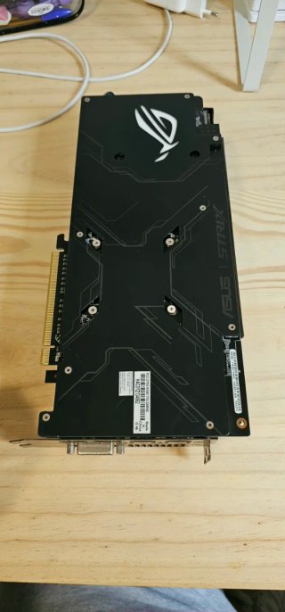 Tarjeta Gráfica ROG STRIX RX580 8GB (Reparar)