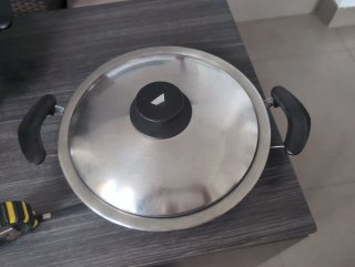 Olla sartén AMC 28 cm con tapa