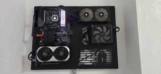 PC Gamer RTX 4070 + Intel i7 10700K