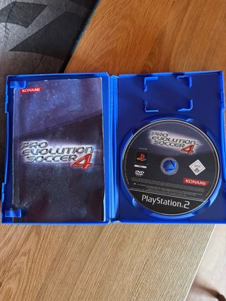 PlayStation 2 Pro Evolution Soccer 4 Konami
