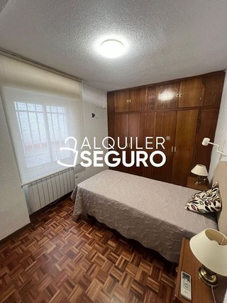 Piso en alquiler en Pueblo Nuevo en Madrid