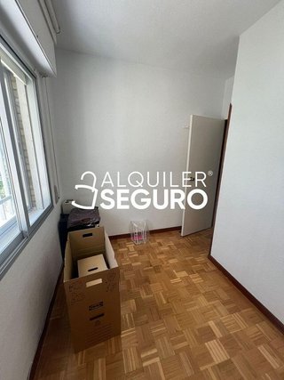Piso en alquiler en Pueblo Nuevo en Madrid